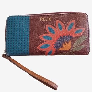 RELIC WRISTLET/WALLET